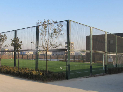 足球場圍網