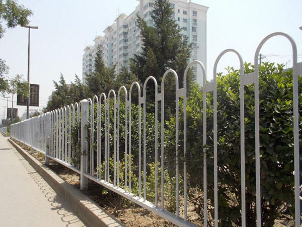 京式道路隔離柵